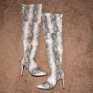 NWOT Thigh High Snake Skin Boots 4 Inch Heel